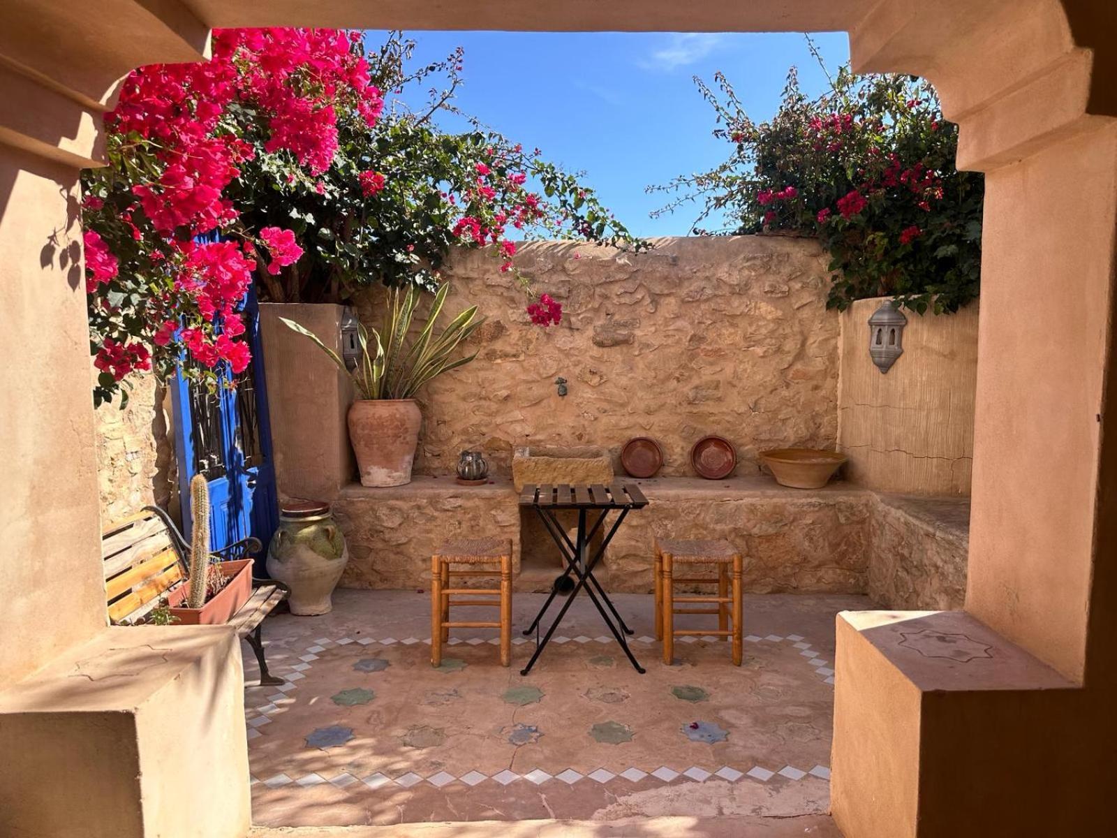 Casa Con Vistas Al Mar Y Patio De Buganvillas Aigues Exteriör bild